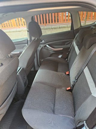 Ford Kuga SUV Gris Oscuro