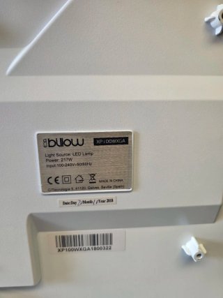 Proyector Billow XP100WXGA 3200 lúmenes