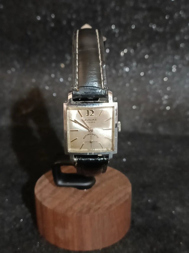 Reloj Avivas Cuerda 17 Rubís Antimagnético