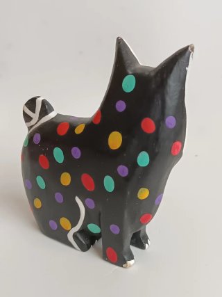 Figura gato de madera pintado a mano