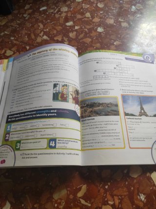 Libro de francés quinto de primaria