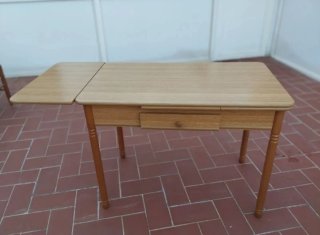 Mesa extensible de madera
