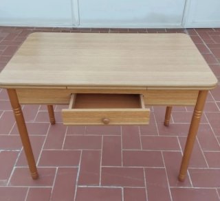Mesa extensible de madera