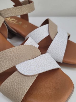 Sandalias Kaola Piel T38 Beige y Blanco