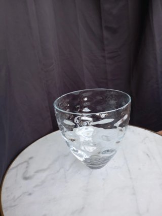 Jarrón de cristal transparente