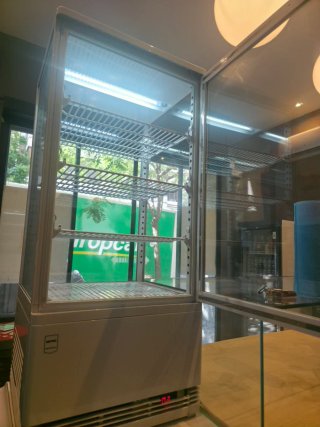 Nevera expositora refrigerada