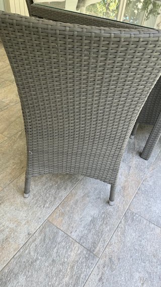 Mesa y 8 sillones de jardín