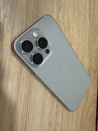 iPhone 16 Pro Apple