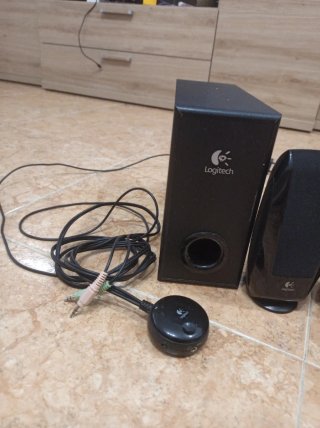 Altavoces Logitech para PC