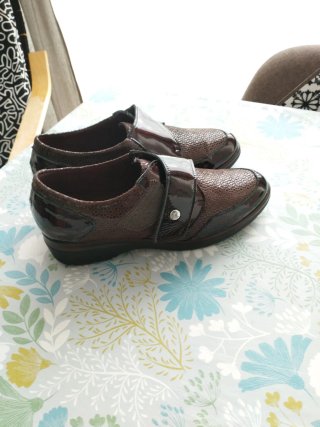 Zapatos Pitillos Mujer Marrones de Piel y Charol