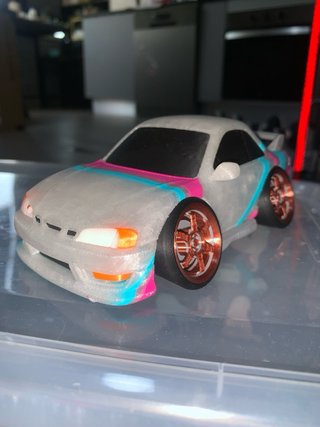Carros miniatura personalizáveis