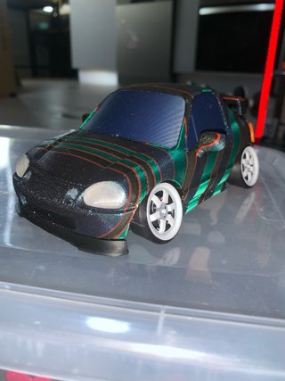 Carros miniatura personalizáveis