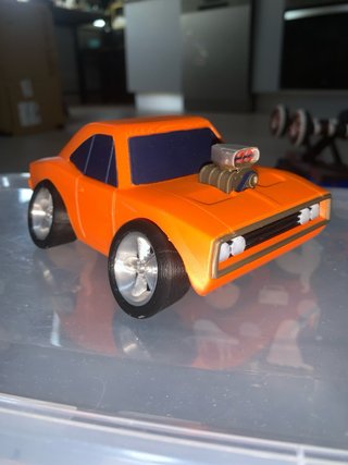 Carros miniatura personalizáveis