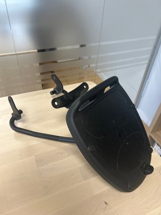 Porta baúl Givi Kymco DTX 125cc. Sin tornillos!!