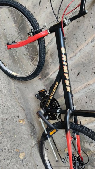 Mountain Bike Grimper Nera e Rossa