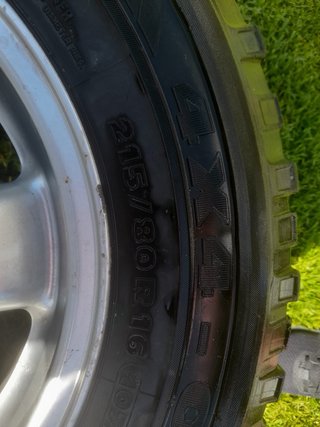 Llantas aluminio Land Rover con ruedas taco