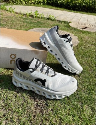 Zapatillas On Running Cloudtilt OG Talla 39