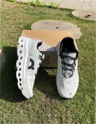 Zapatillas On Running Cloudtilt OG Talla 39
