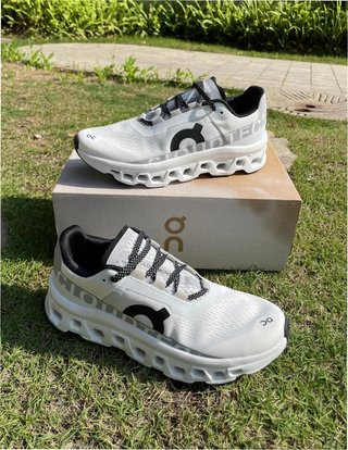 Zapatillas On Running Cloudtilt OG Talla 39