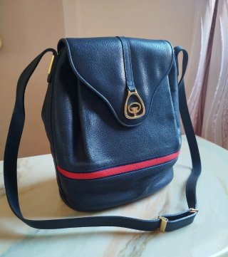 Borsa Gucci Pelle Nera con Dettagli Rossi