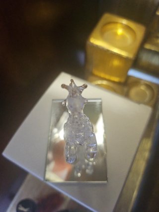 Caballito de cristal antiguo con espejo