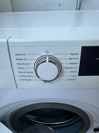 Lavadora WINIA 8kg 1000rpm