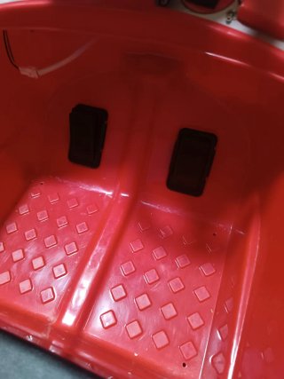 Coche eléctrico infantil Feber TUC