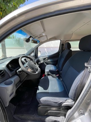 Nissan NV200 2012