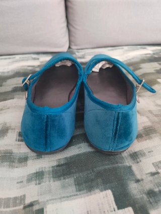 Merceditas Victoria Turquesa Talla 38