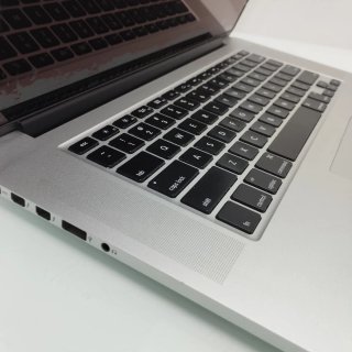 MacBook Pro 16GB RAM 512GB SSD