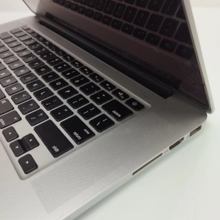 MacBook Pro 16GB RAM 512GB SSD