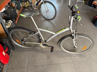 Bicicleta B'Twin Gris Cuadro Bajo