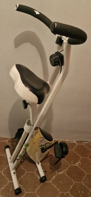 Bicicleta Estática Plegable Tecnovita by BH