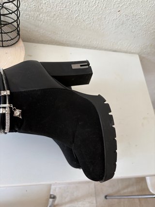 Botines negros talla 37