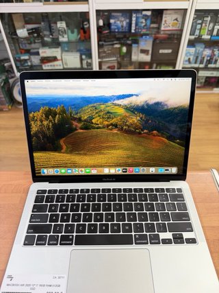 MacBook Air 2020 i7 16GB RAM 512GB SSD