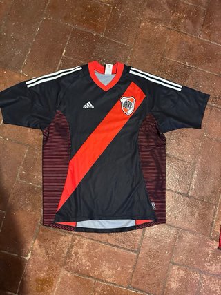 Camiseta River Plate Adidas Negra Talle L