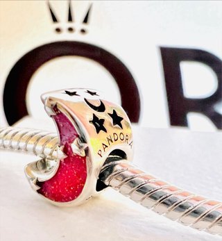 Charm Pandora Luna Rossa e Viola