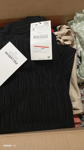 Consegna di Abbigliamento Donna 30 Pezzi Taglia S/M