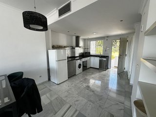 Piso en venta en Los Naranjos - Las Brisas en Marbella