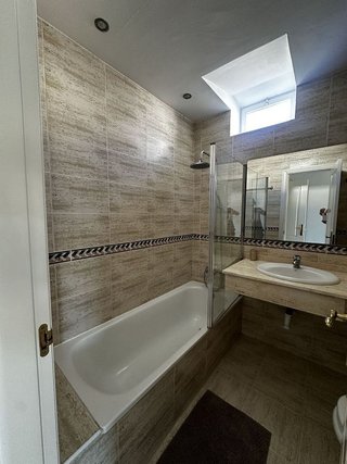 Piso en venta en Los Naranjos - Las Brisas en Marbella