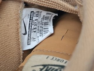 Zapatillas Nike niño beige/marrón