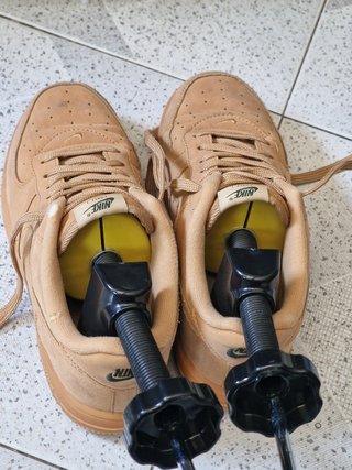 Zapatillas Nike niño beige/marrón