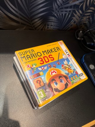 Nintendo 2DS Negra/Azul + 3 Juegos