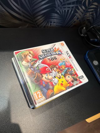 Nintendo 2DS Negra/Azul + 3 Juegos