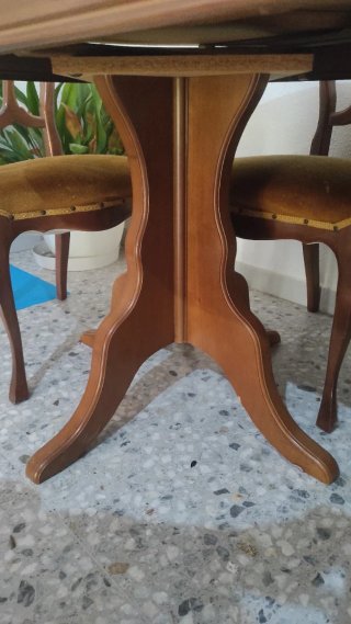 Mesa extensible madera + 6 sillas REGALO