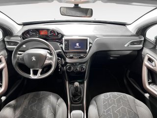 Peugeot 2008 BlueHDi 100 Style 73 kW (100 CV)