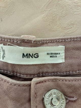 Pantalón corto Mango rosa tachuelas T.32