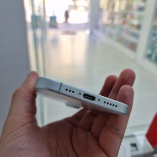 iPhone 16 256GB Blanco Usado Con Caja.