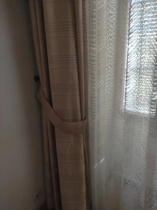Cortinas Beige y Blancas
