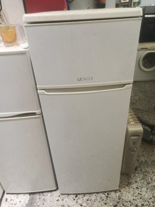 Nevera pequeña UDAC Blanca